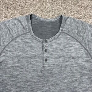 Lululemon Mens Metal Vent Tech Henley Short Sleeve Shirt Grey XXL Heathered